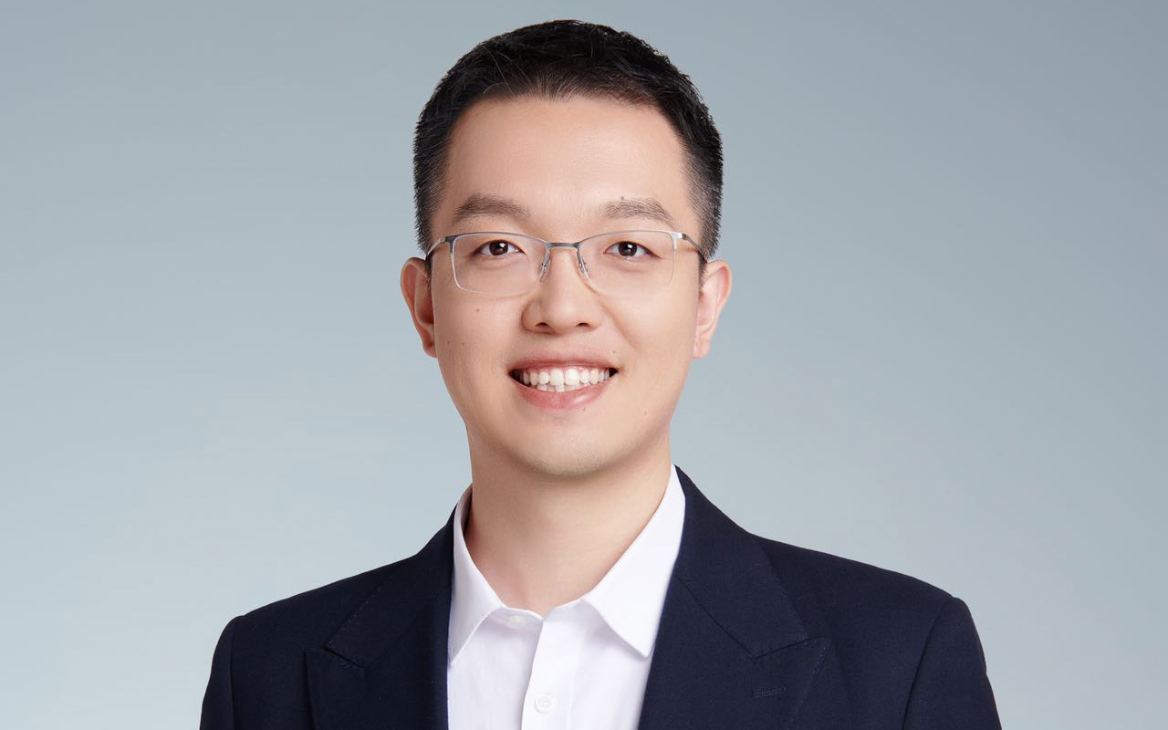 NSF CAREER awardee creates brain-like synaptic transistor | News
