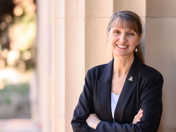 Kelly Simmons-Potter outside the Old Engineering Building