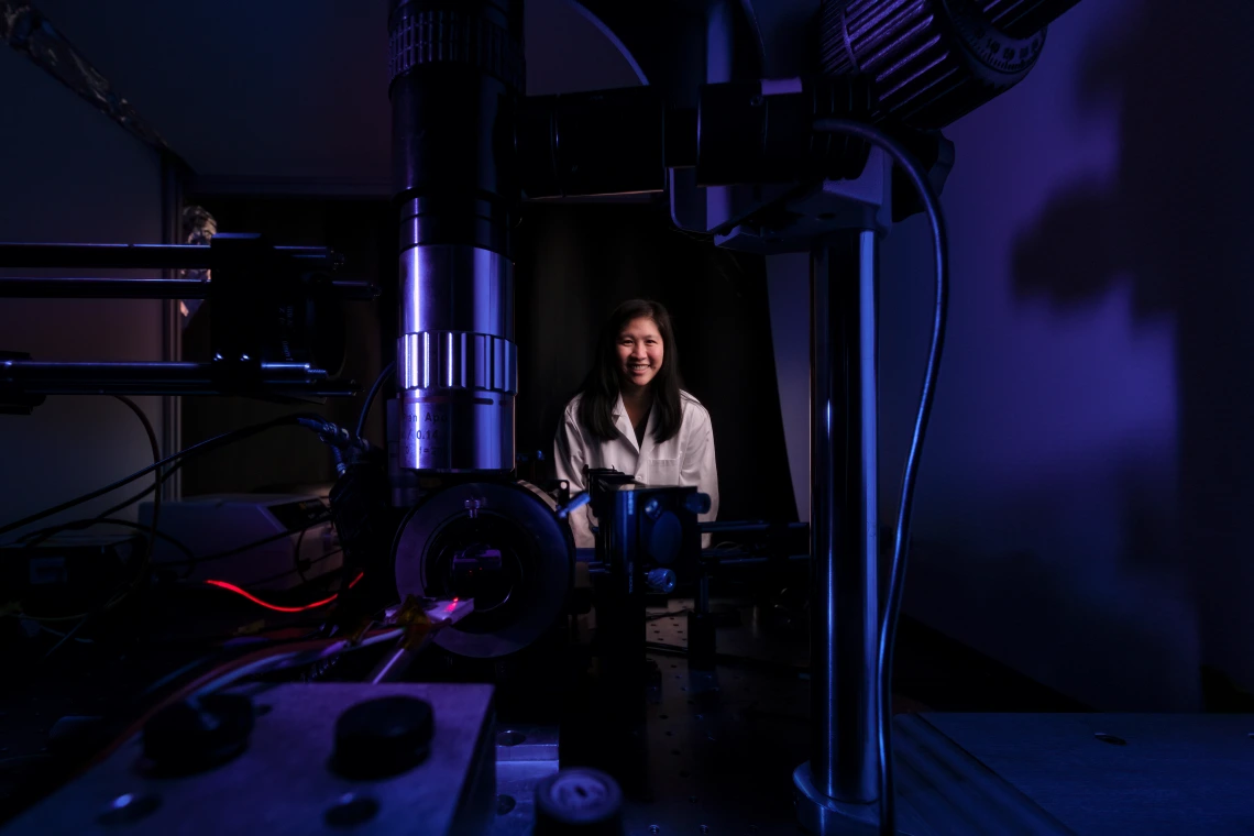 Judith Su portrait inside a lab