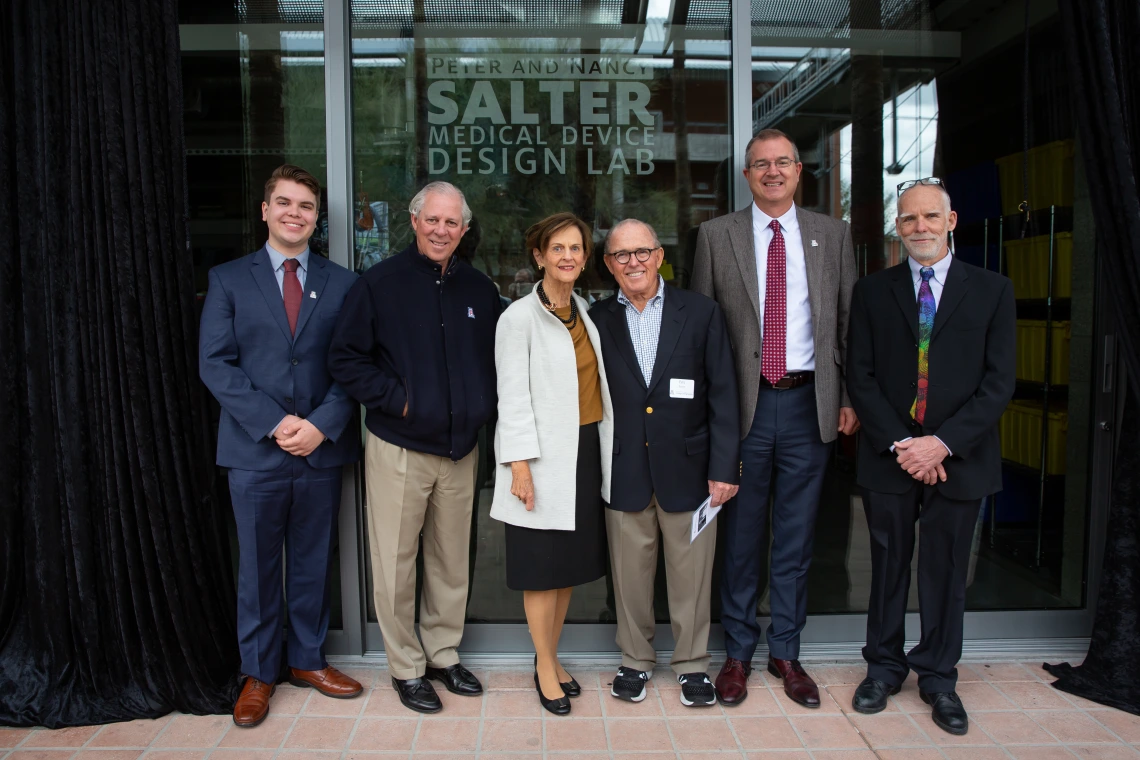 Medical Device Club President Jakob Bakall Loewgren, University of Arizona President Robert C. Robbins, Nancy and Peter Salter, College of Engineering Craig M. Berge Dean David Hahn, and Department of Biomedical Engineering Head Art Gmitro.