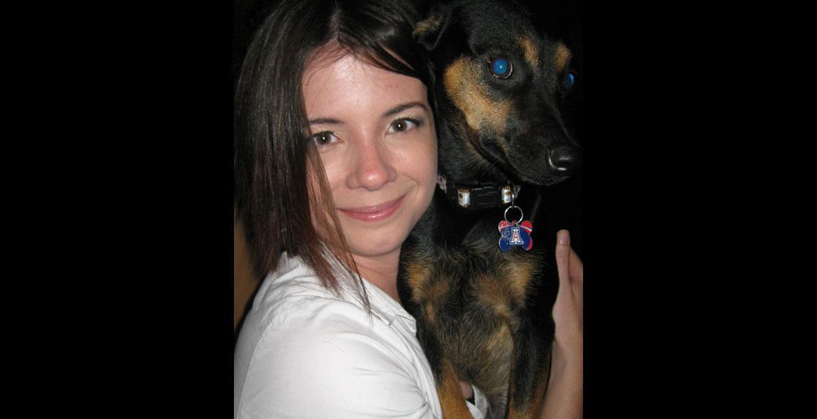 2010 da Vinci scholar Kelly Thompson and her dog.